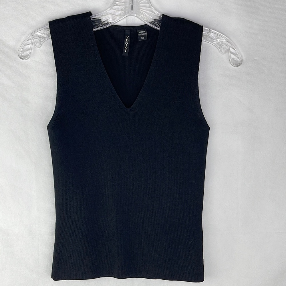 Venini Black V Neck Ribbed Knit Sleeveless Top